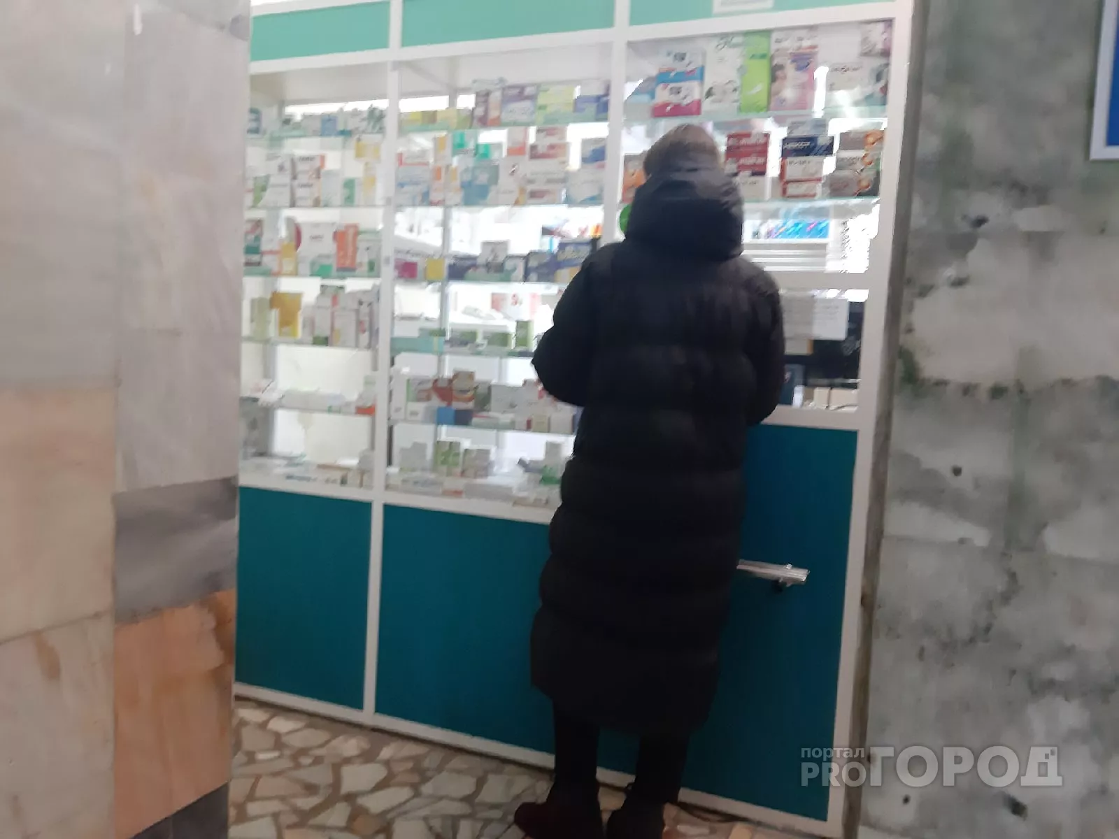 Фото к статье: Аптеки обяжут сообщать покупателям о наличии недорогих лекарств
