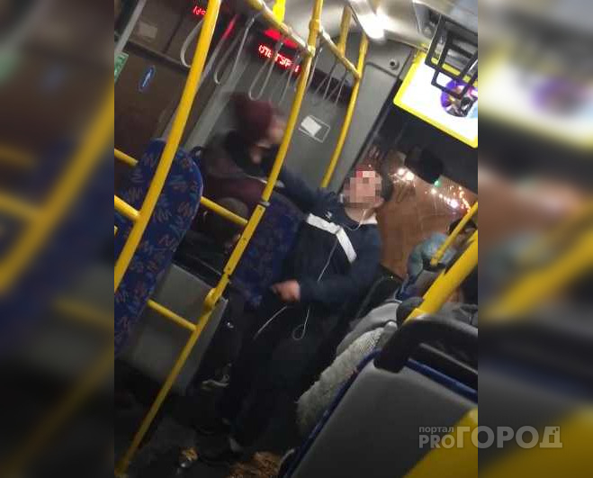 Водитель автобуса подрался с пьяным пассажиром из-за мусора в салоне