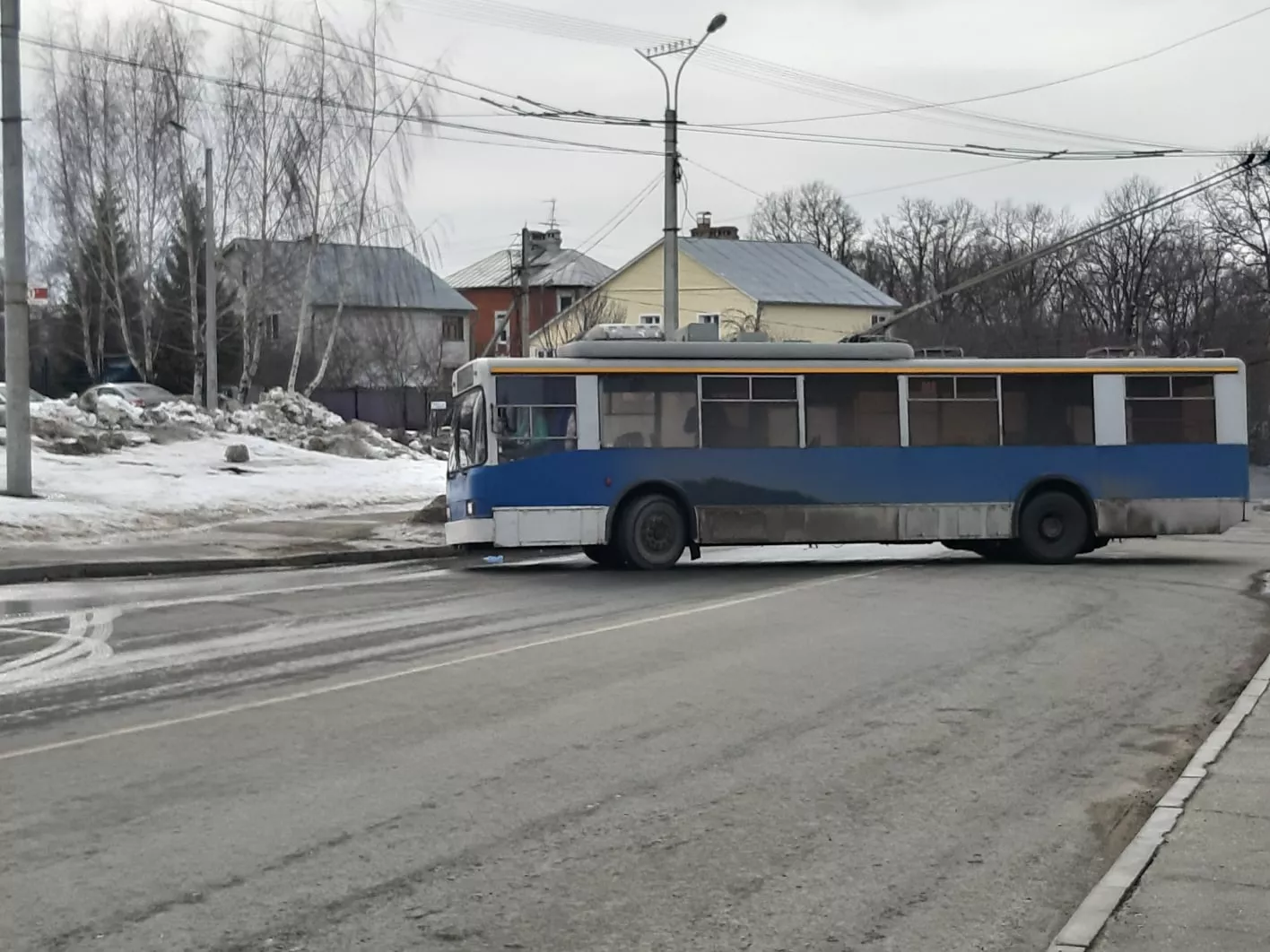Фото к статье: Неделю общественный транспорт Чебоксар будет ходить реже