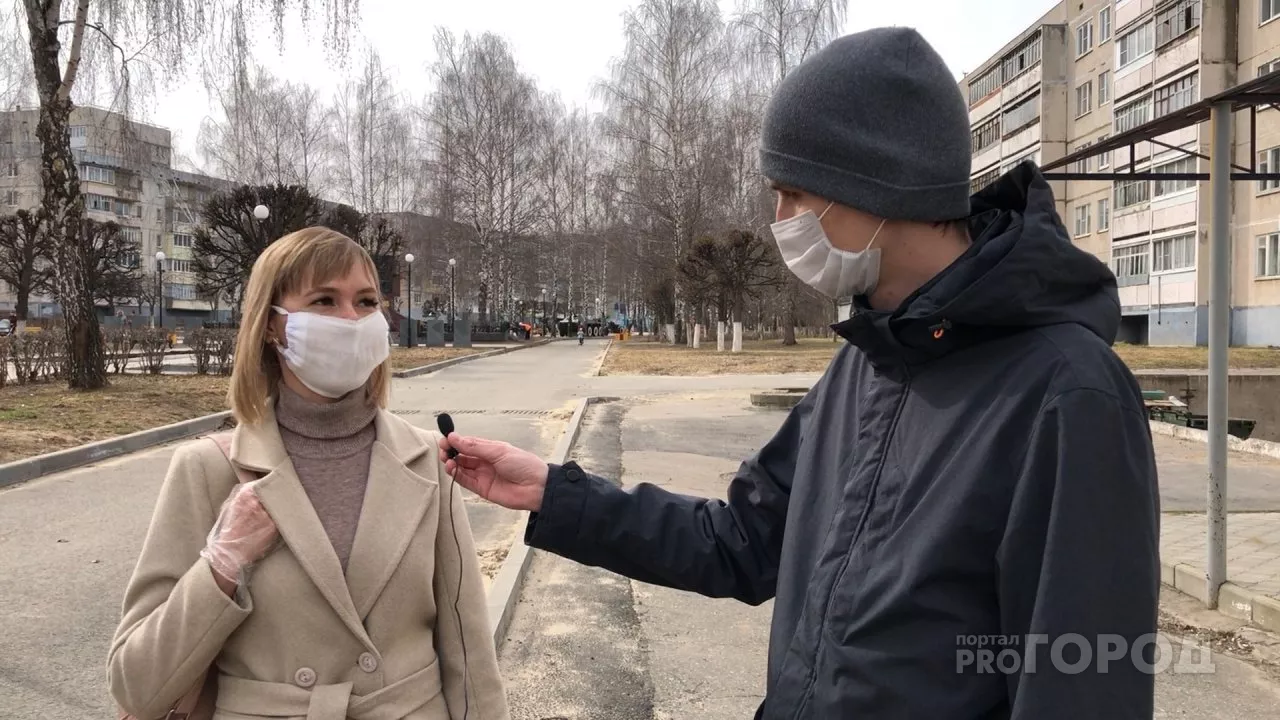 Фото к статье: Гуляющие новочебоксарцы рассказали, как они придерживаются самоизоляции