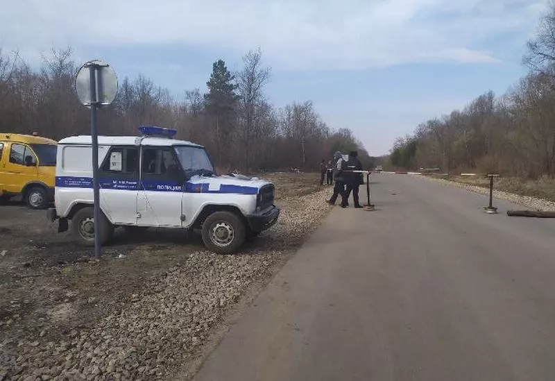 Фото к статье: На переправе из Шумерли в Нижегородскую область поставили пропускной пункт