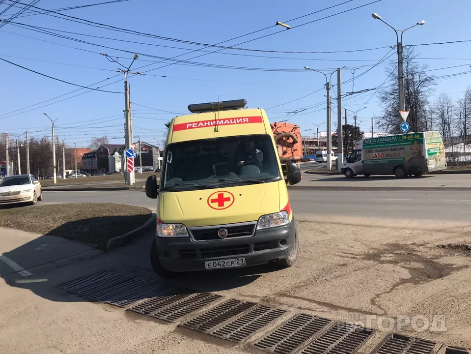 Фото к статье: Дымовая шашка взорвалась в руках жителя Цивильского района