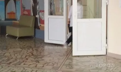 Фото к статье: Врачей и пациентов выпустили из строгой изоляции во Второй городской больнице