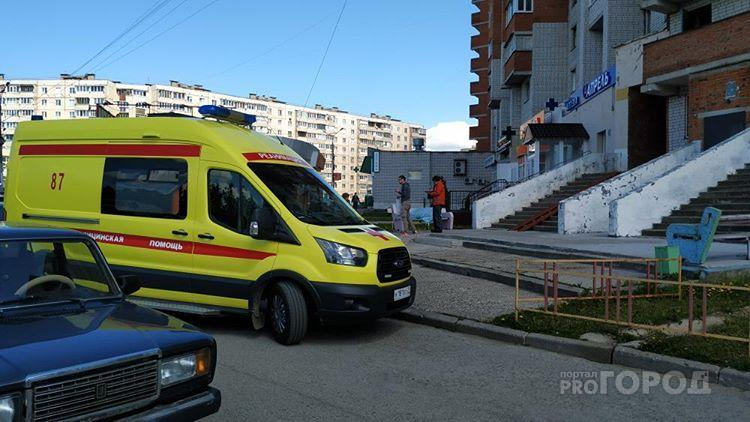 В Новоюжном районе 44-летний мужчина умер на скамейке