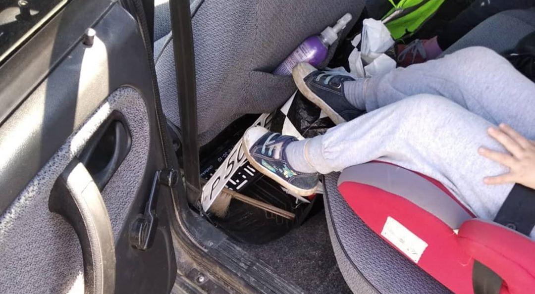 В Чебоксарах пьяный водитель с детьми на автомобиле без номеров пытался проехать пост