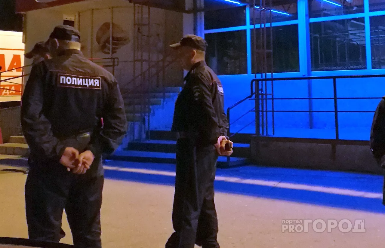 Фото к статье: В Чебоксарах 18-летний парень избил мужчину, чтобы купить себе алкоголь и еду