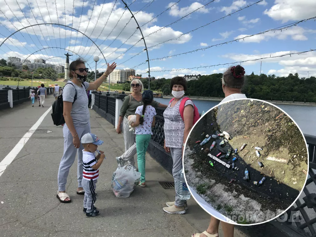 Фото к статье: На новой Красной площади лучше не смотреть в воду залива: бутылки, мусор и грязь