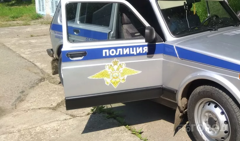 Фото к статье: Чебоксарец постучался в квартиру и выманил деньги у женщины, обещая передать подарки от родственников