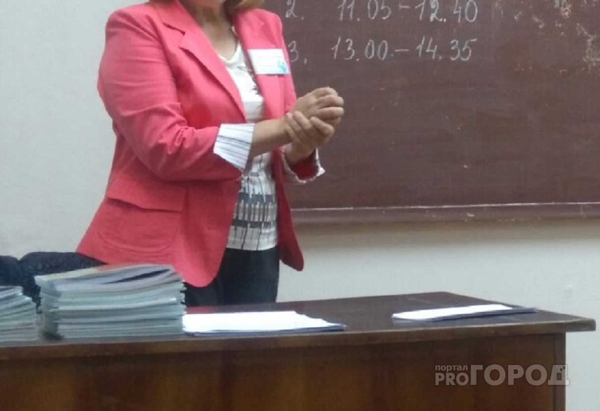 200 учителей не хватает в школах Чебоксар
