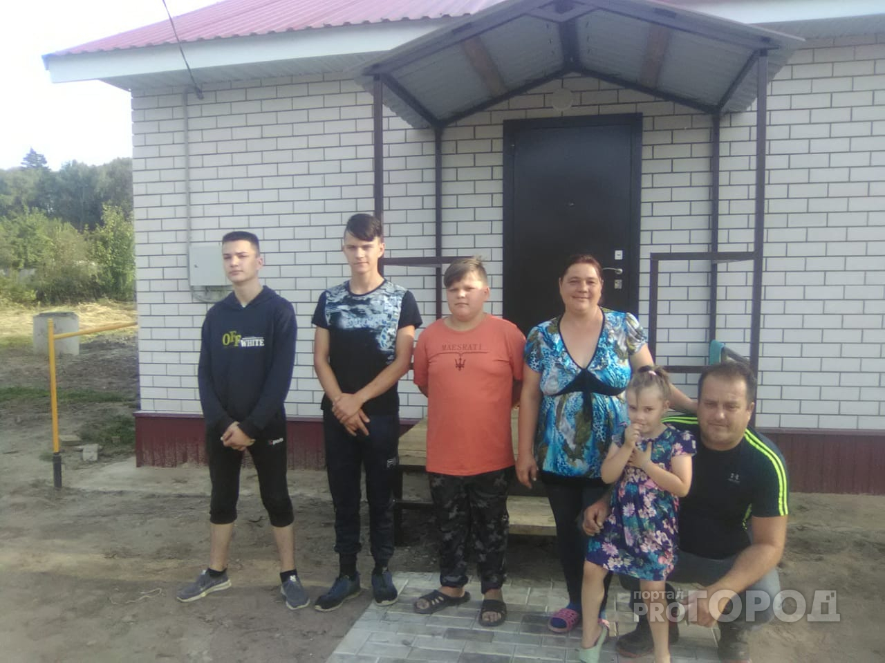 Семье из Чувашии бесплатно построили дом стоимостью более 2 000 000 рублей