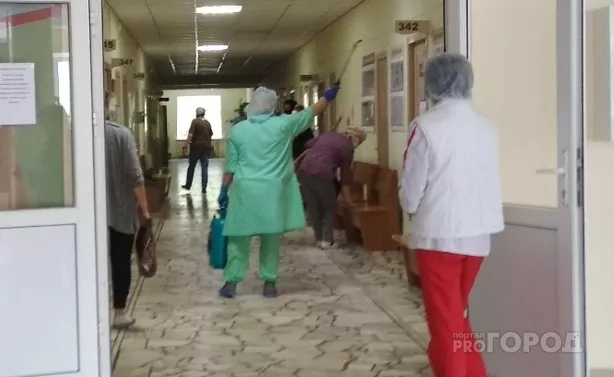 Фото к статье: Специалист рассказал, кому противопоказана вакцинация от COVID-19