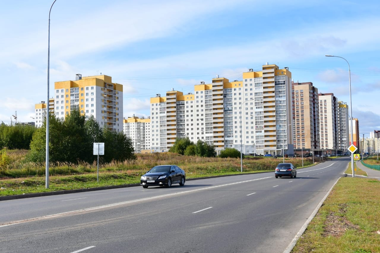 «Двушки» за 2 348 000 рублей: строятся последние дома в Солнечном-4
