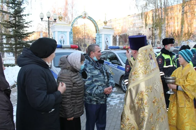 Фото к статье: В чувашских храмах прошли богослужения в память жертв ДТП