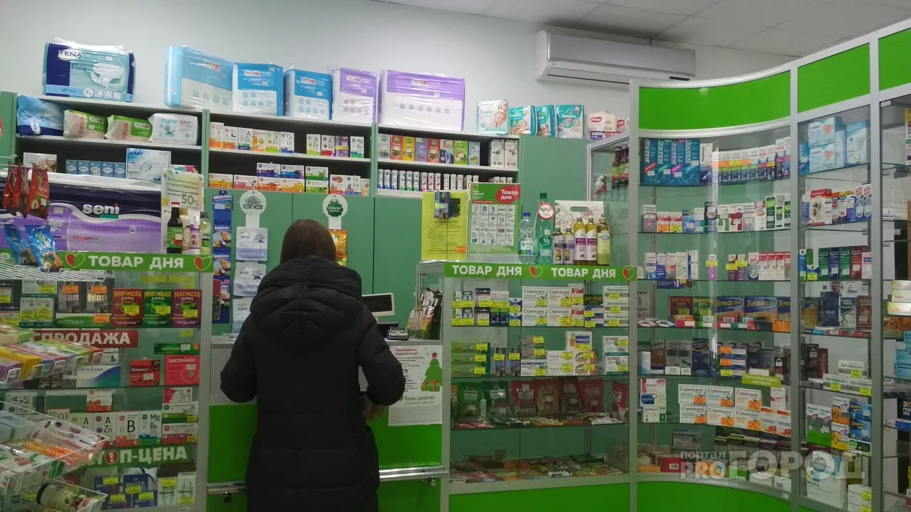 Фото к статье: Власти назвали дату начала раздачи бесплатных лекарств коронавирусным пациентам