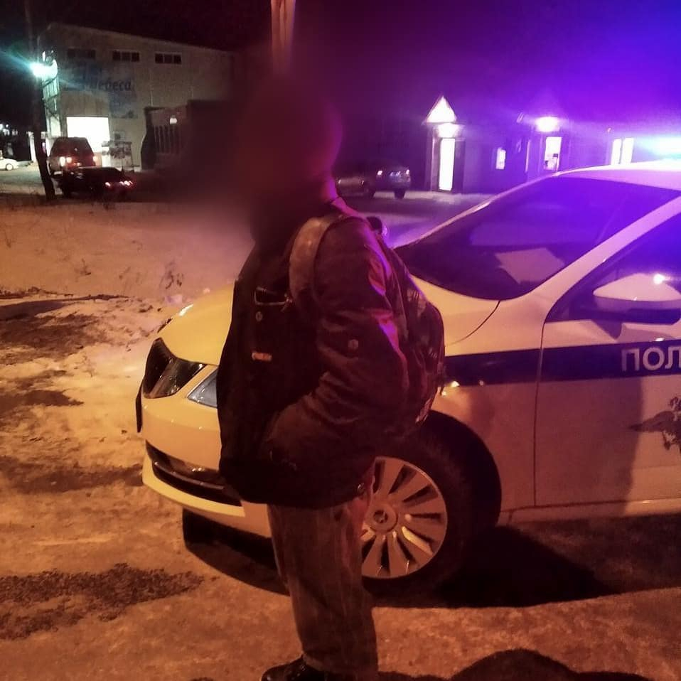 Инспекторы ГИБДД оштрафовали пешехода-"невидимку", но помогли ему добраться до Казани