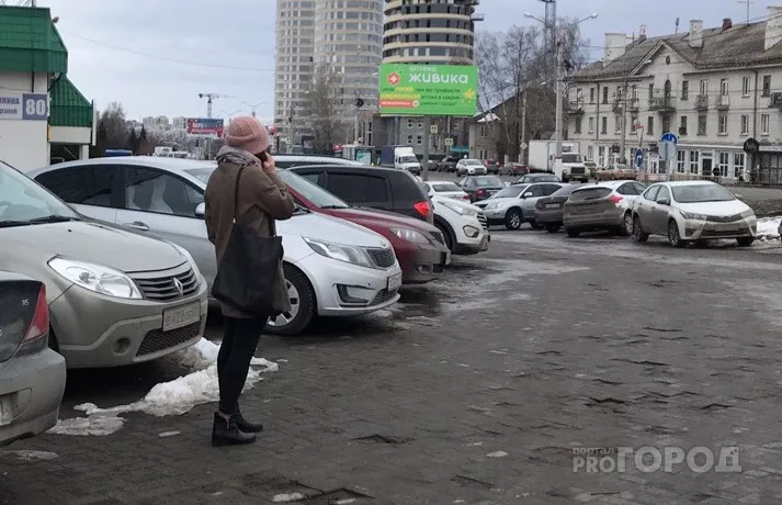 Фото к статье: Жительница Чувашии проговорила с неизвестным два часа и отдала 400 тысяч рублей