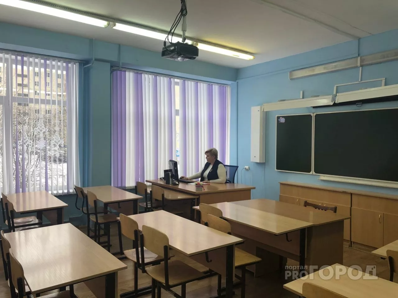 Фото к статье: Ладыков отменил занятия во всех начальных школах Чебоксар