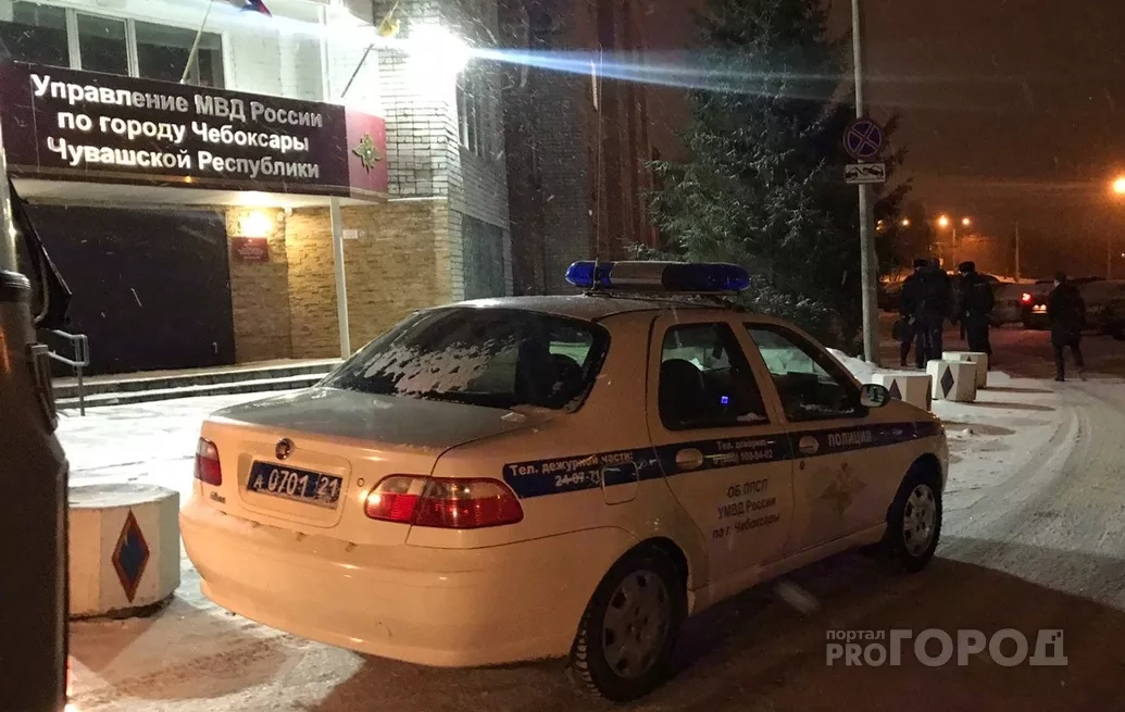 Фото к статье: Чебоксарцы переводят сотни тысяч на "защищенные" счета по звонку неизвестного