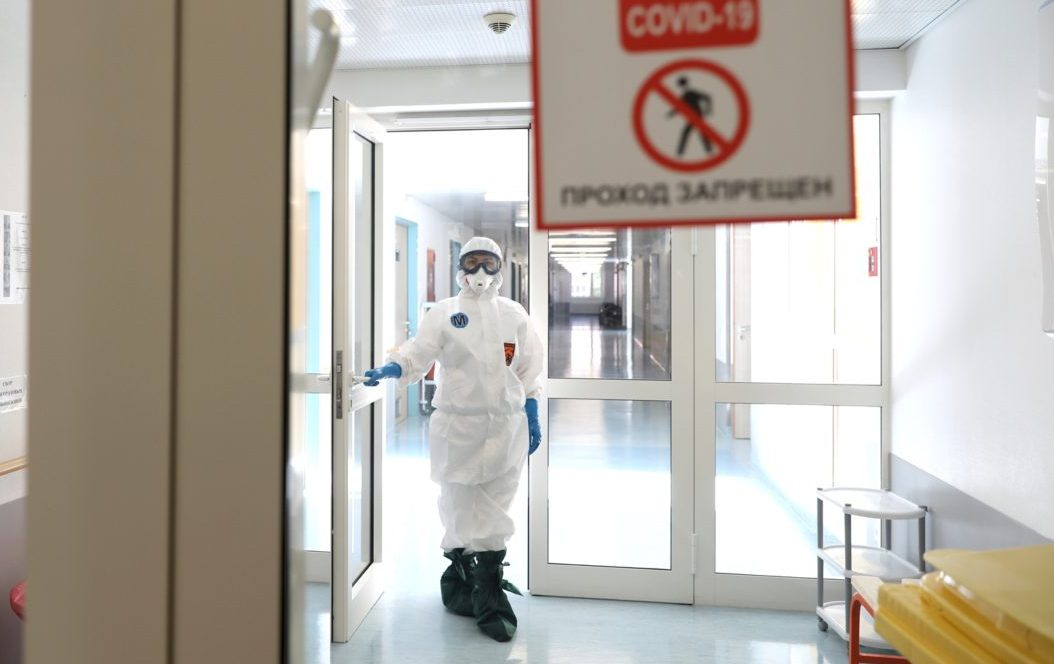 Власти призвали сворачивать койки для больных коронавирусом в Чувашии