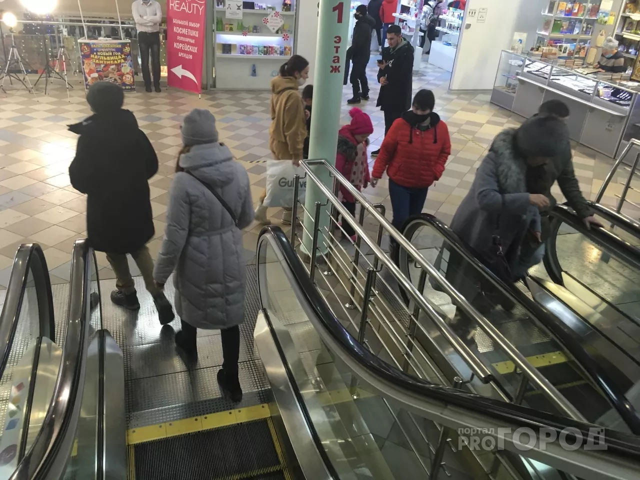 Фото к статье: В трех торговых центрах Чебоксар начнут вакцинировать от коронавируса