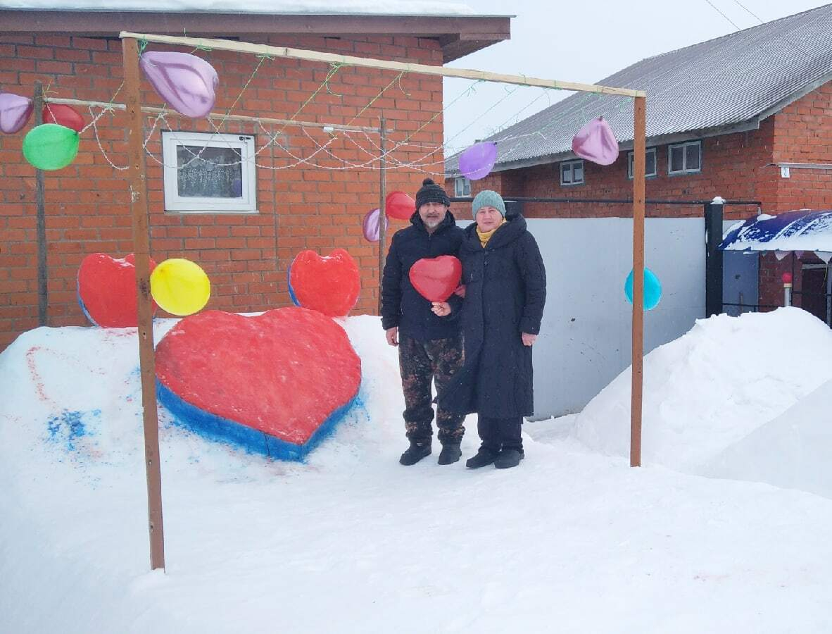 В деревне Клычево построили романтическую фотозону для влюбленных