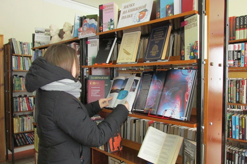 Библиотечное правило, когда читателей заставляли платить, признали незаконным в Чувашии