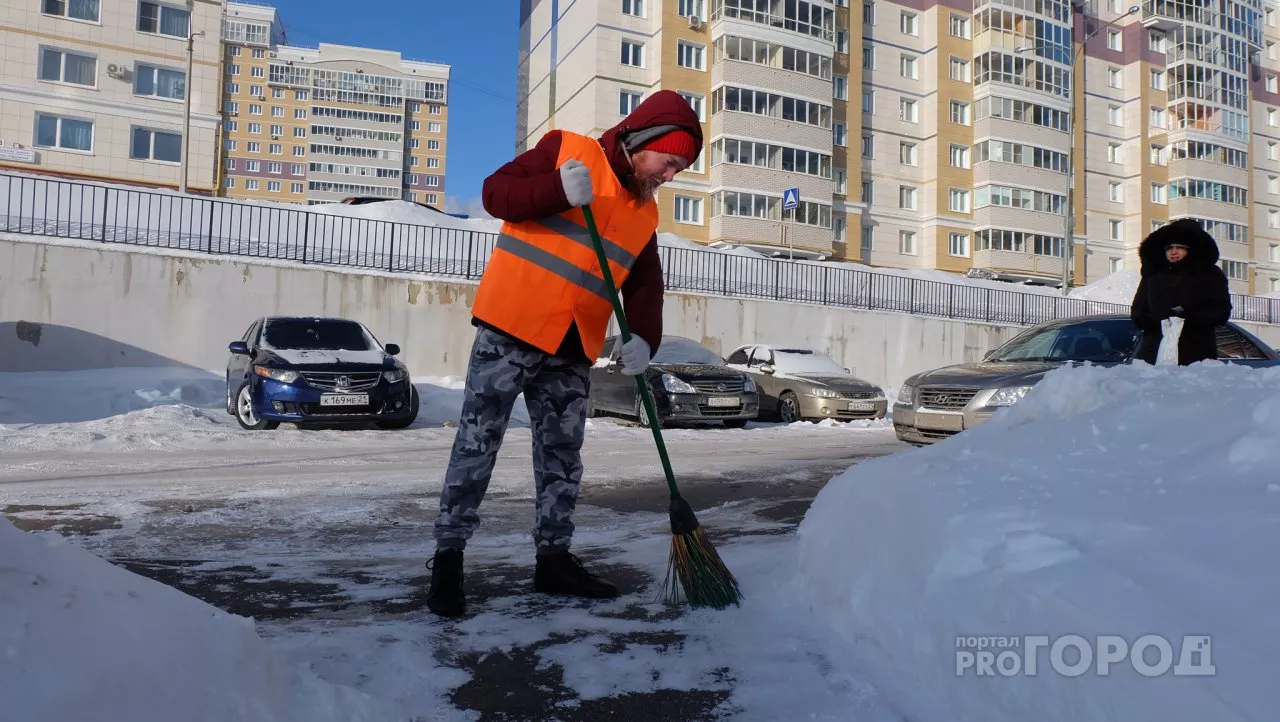 Фото к статье: Дворник при зарплате в 16 тысяч посетил семь стран: "Это самая любимая работа из тех, что у меня были"