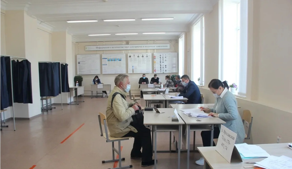 «Единая Россия» утверждает, что с применением новой модели предварительное голосование будет организовано максимально открыто и конкурентно