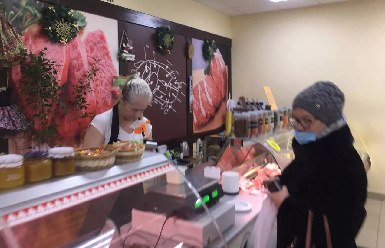 Фото к статье: В Чебоксарах власти продолжают проверять магазины и штрафовать продавцов