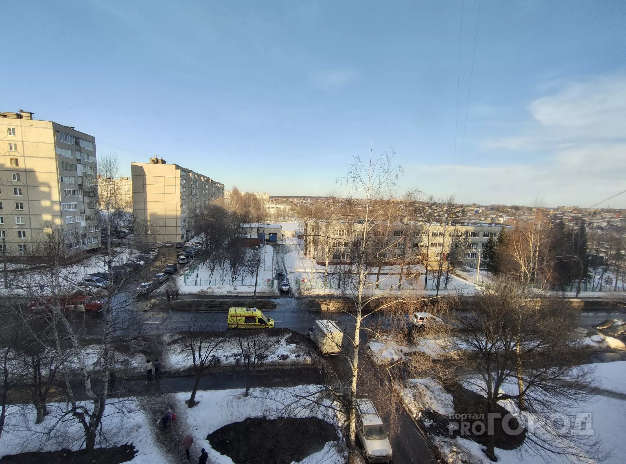 Фото к статье: В Новоюжном районе оцепили 15-ую школу