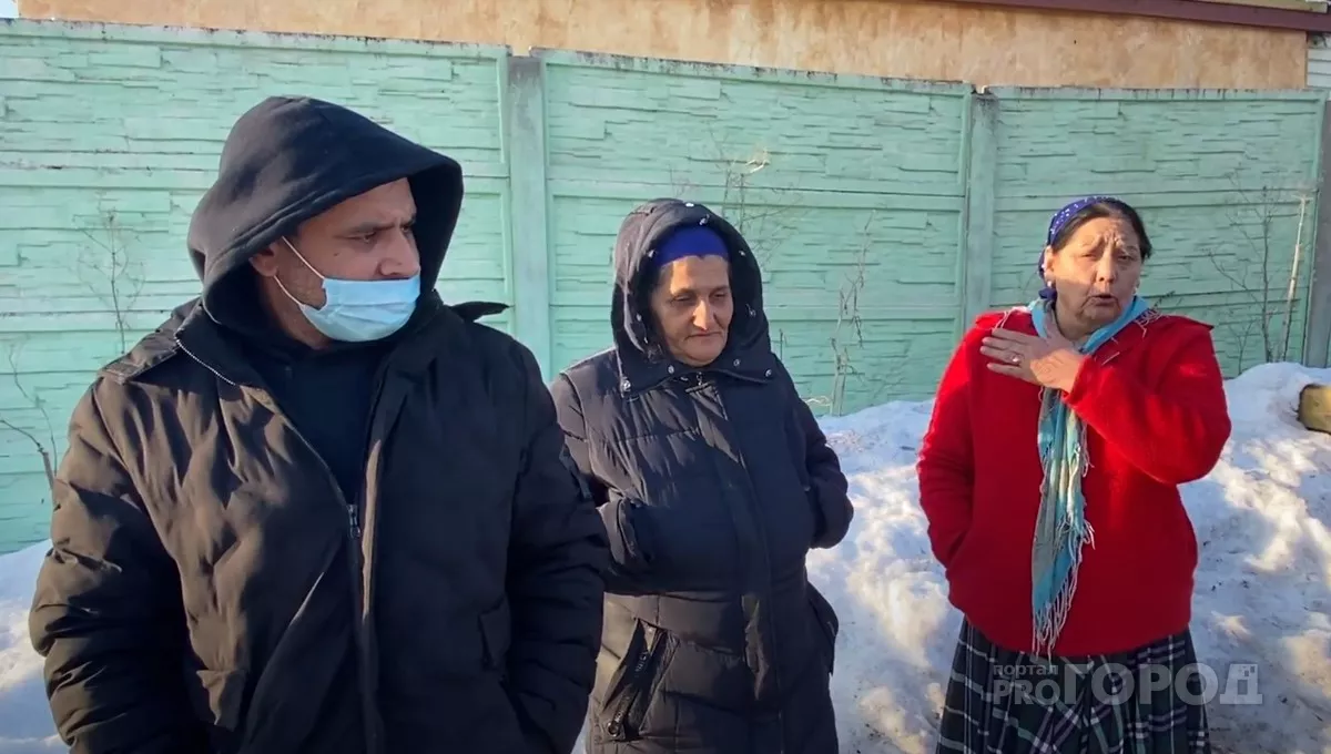 Фото к статье: Цыганский табор из Альгешево о своем выселении: “Власти нам говорят, что мы всем мешаем”