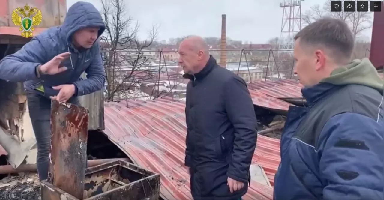 Фото к статье: Появились кадры последствия пожара в многоэтажке Канаша