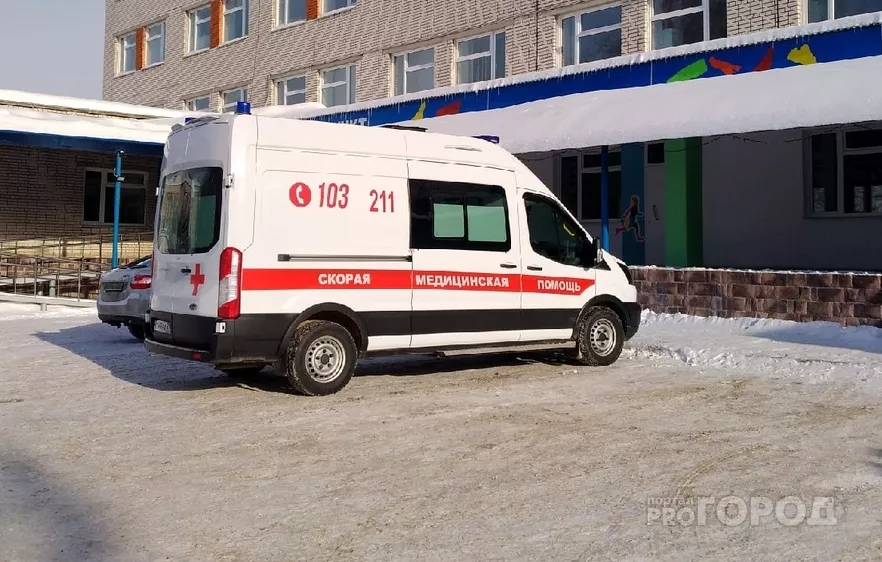 Фото к статье: Скорая приехала к беременной за восемь минут и приняла роды за девять