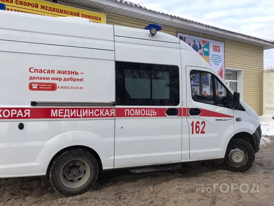 Фото к статье: В школе Новочебоксарска умер ученик