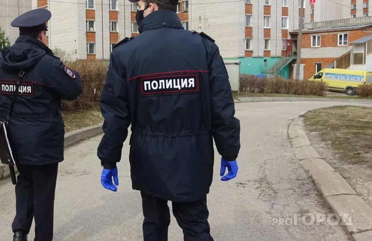 Фото к статье: В Чебоксарах возле многоэтажки обнаружили тело мужчины