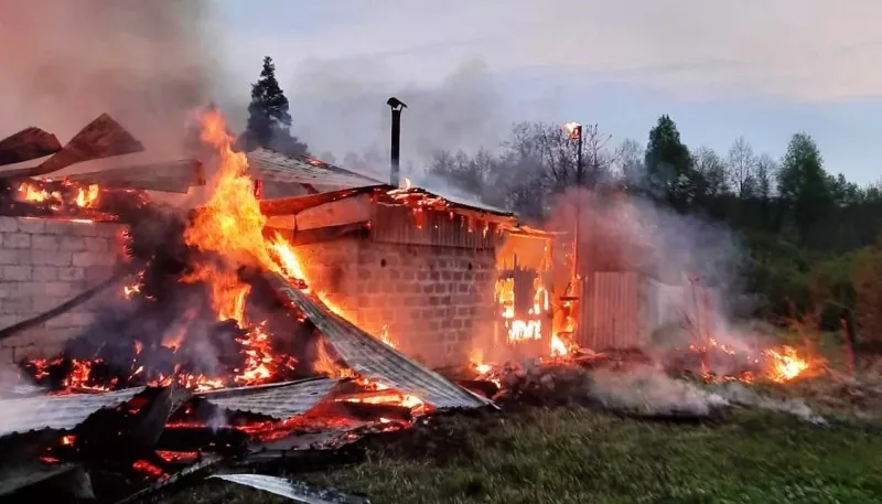 Фото к статье: Восемь пожаров произошло в Чувашии за сутки