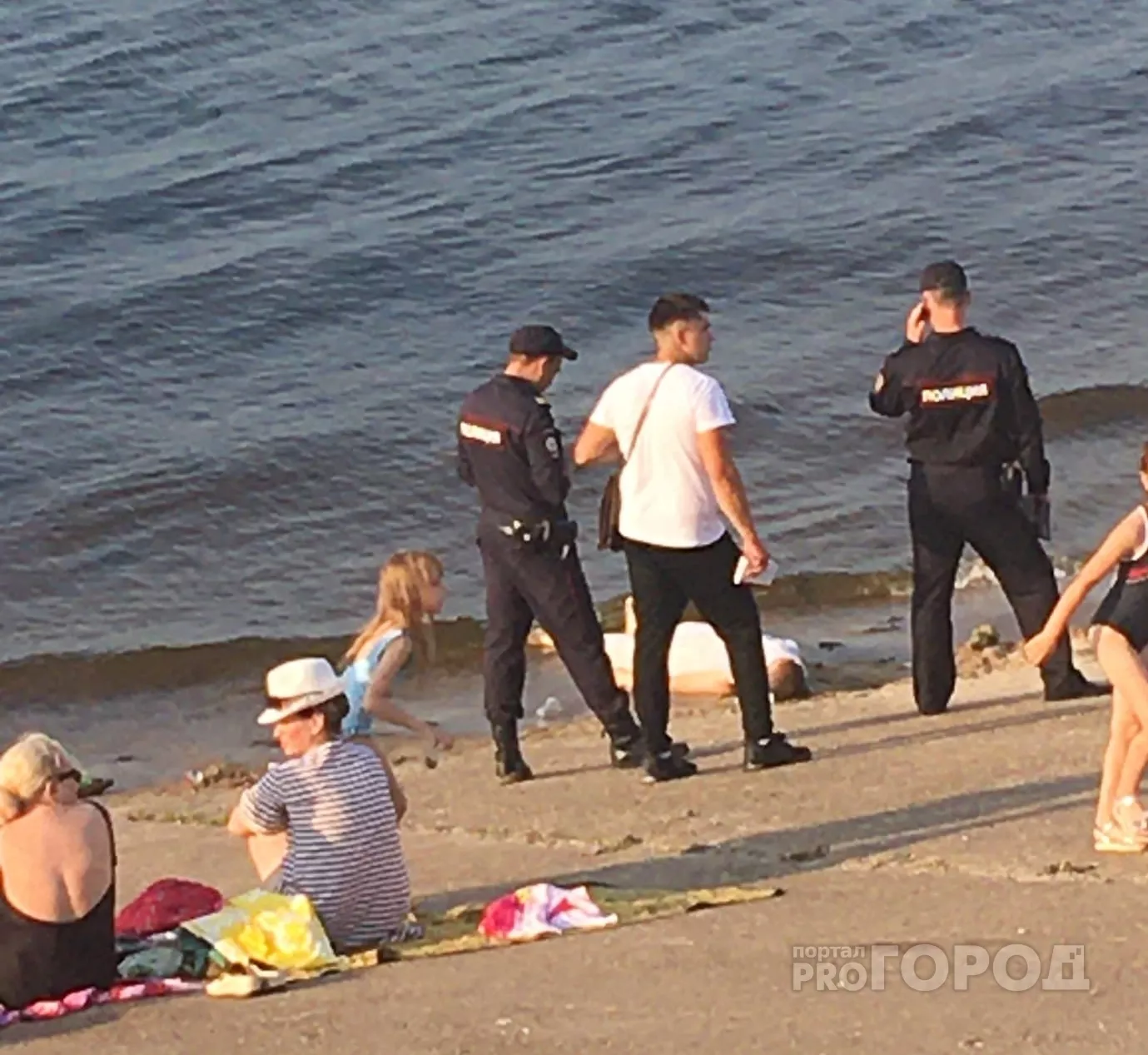 Фото к статье: В Чебоксарах на пляже утонул парень