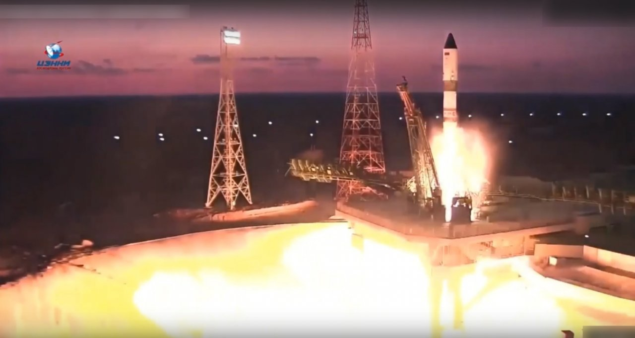 Роскосмос запустил ракету с символикой Чувашии и изображением уроженца республики