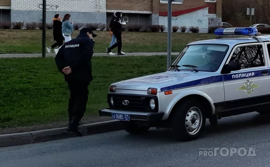 Фото к статье: Полицейские нашли мужчину, который потратил деньги с карты школьника: "Не удержался от соблазна"
