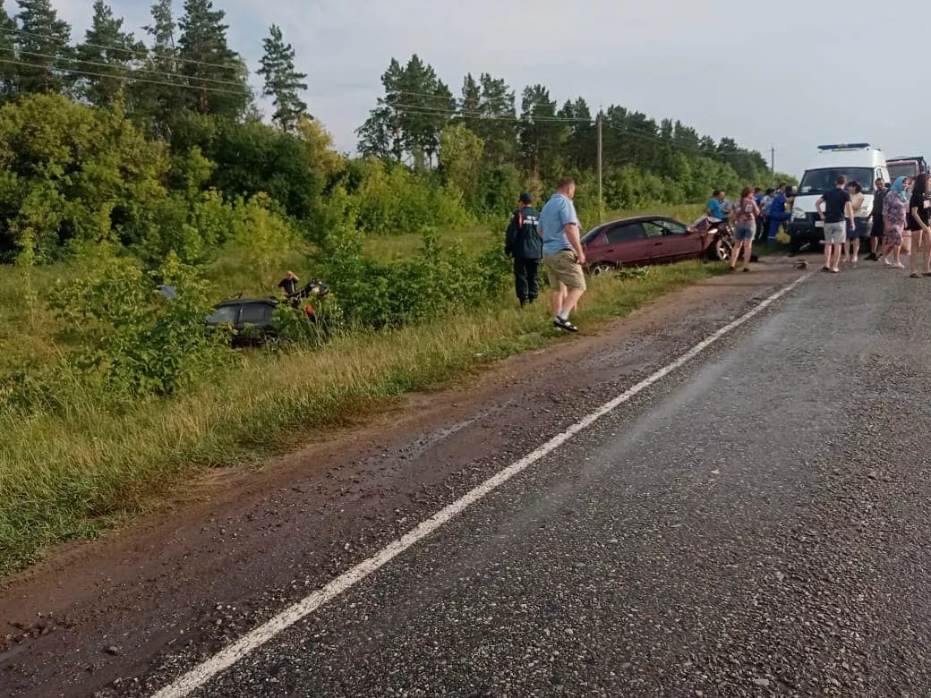 Фото к статье: Три ребенка серьезно пострадали в ДТП из-за пьяного водителя