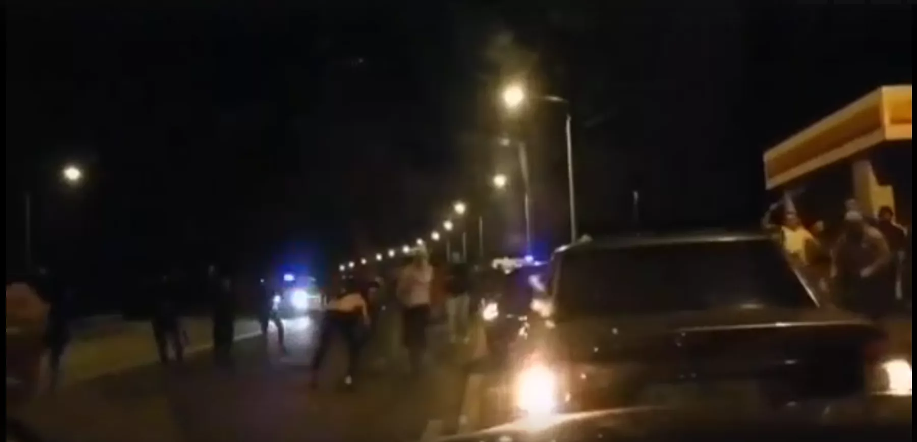 Фото к статье: Появилось видео потасовки между жителями сел Шыгырдан и Долгий Остров в Батыревском районе