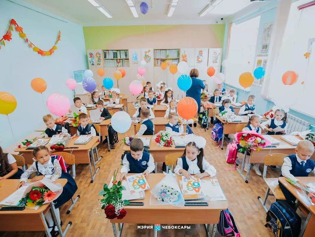 Фото к статье: Во всех чебоксарских школах заменят светильники на светодиодные