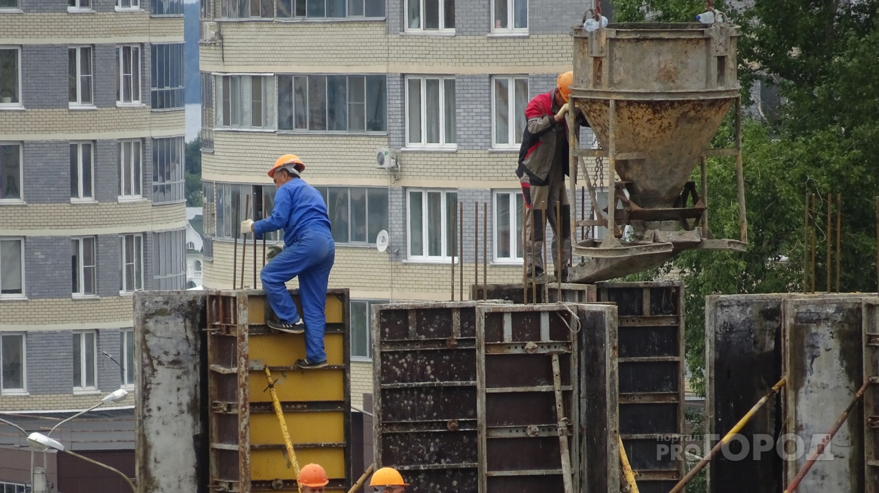 Штукатурам Чувашии обещают по 100 000 рублей: топ вакансий ко Дню строителя