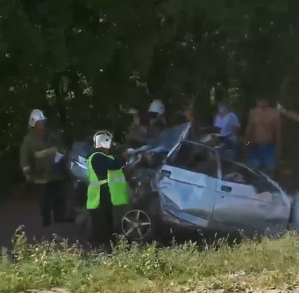 Фото к статье: В Нижегородской области два парня из Чувашии попали в массовую аварию