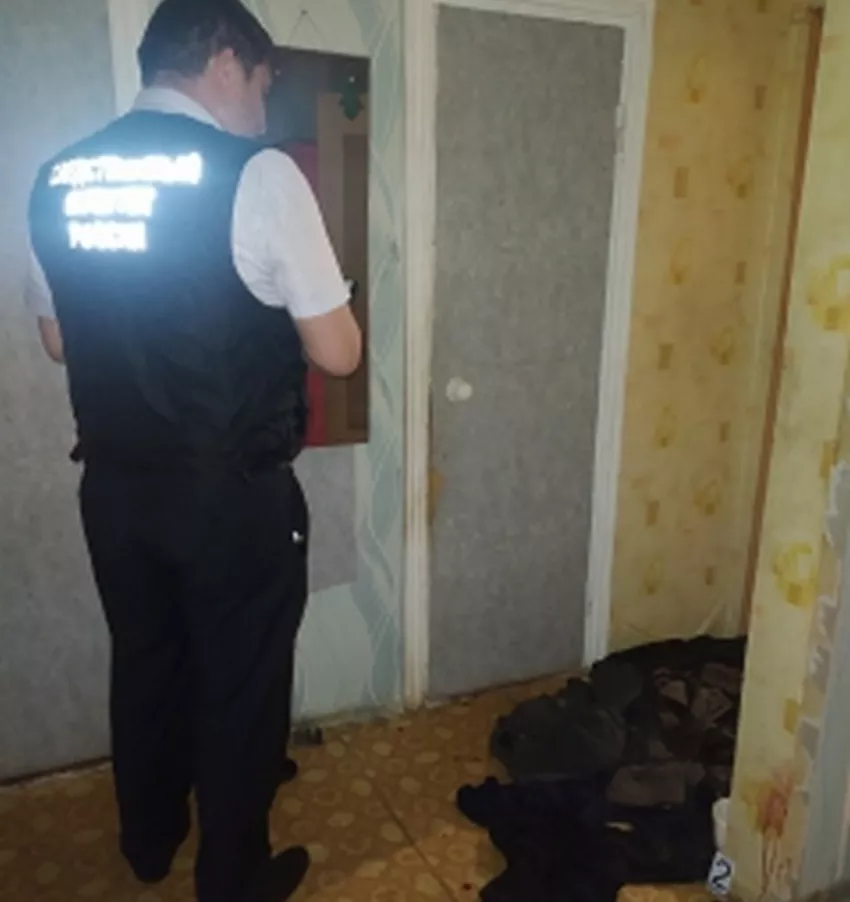 Фото к статье: Соседи нашли труп мужчины с признаками неестественной смерти