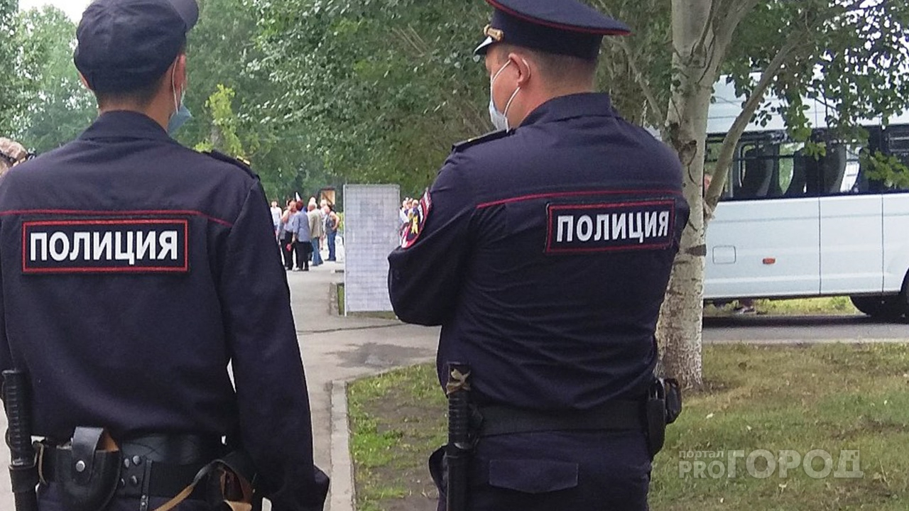 Правоохранители получат по 15 тысяч рублей по указу Путина