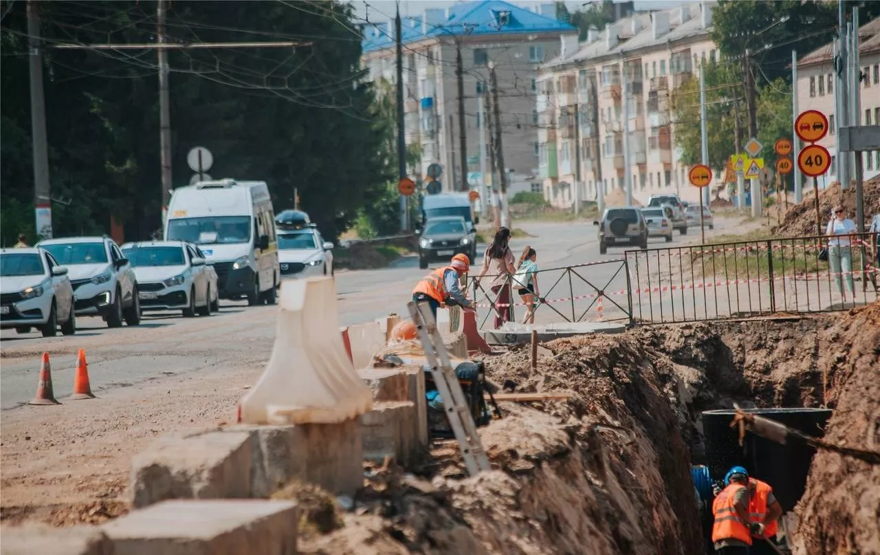Фото к статье: Жителям 14 домов на Гражданской улице бесплатно заменят окна