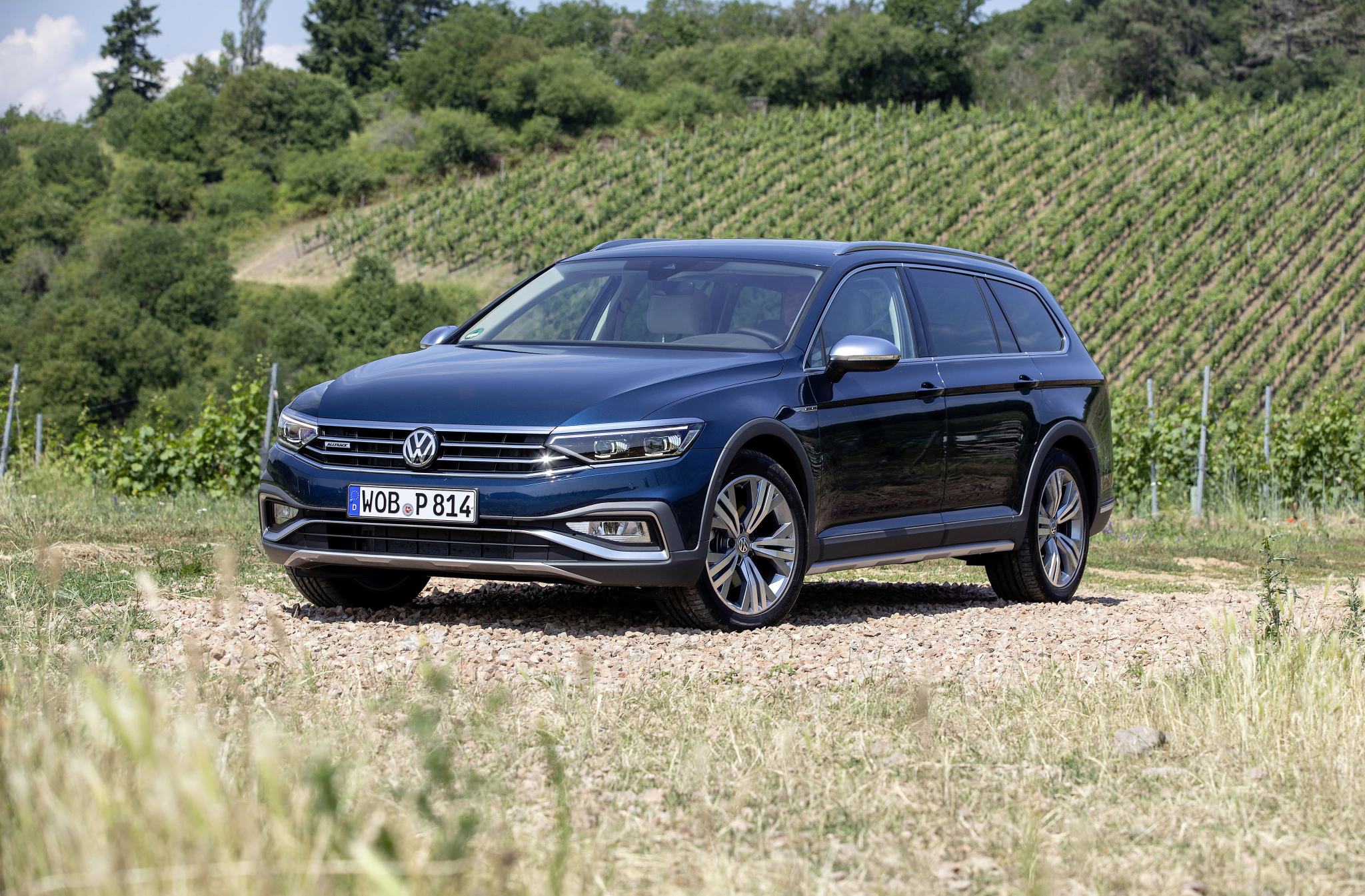 Volkswagen представляет Passat Alltrack в России