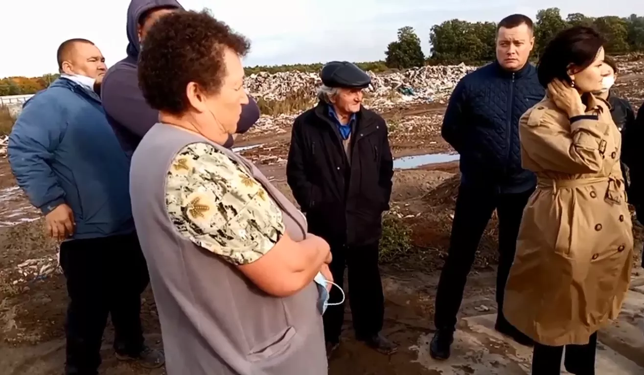 Фото к статье: Жители Цивильского района задыхаются от едкого дыма: "После сильного дождя у нас загорелся мусорный полигон"