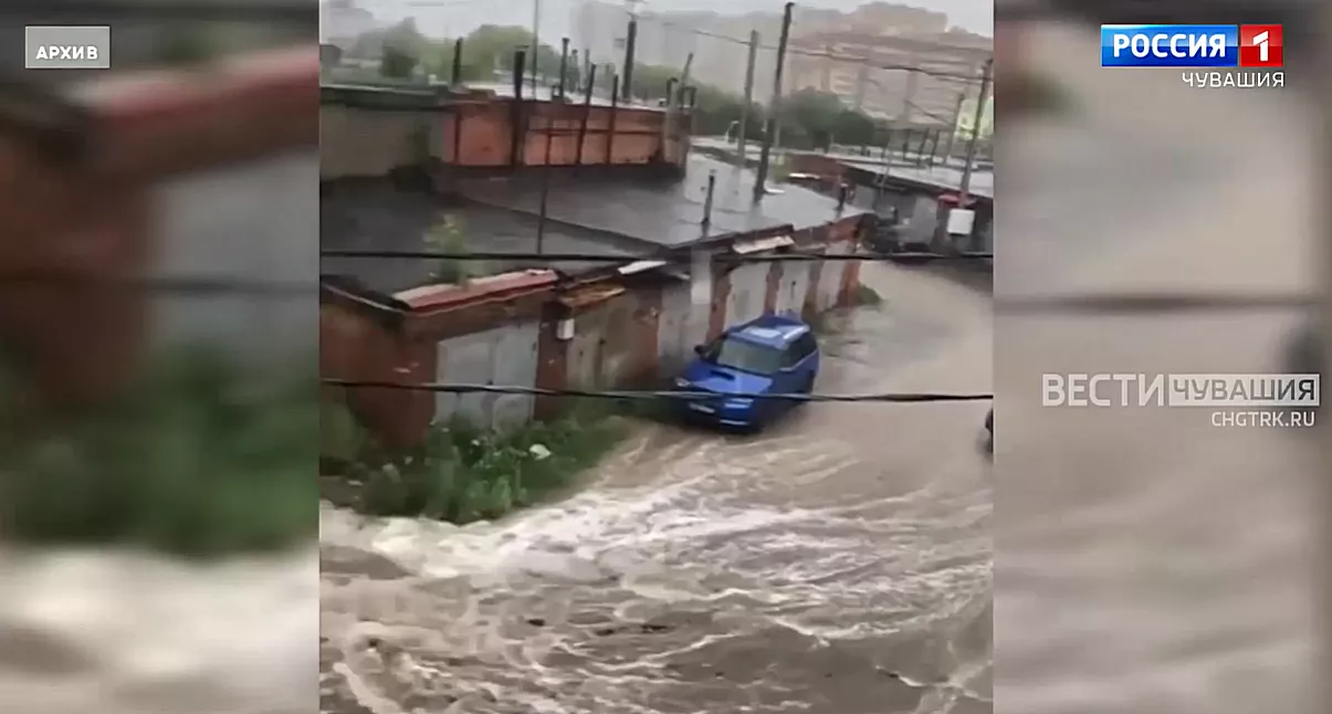 Фото к статье: В Чебоксарах выяснили, почему затапливает гаражи на Хевешской, и кто в этом виноват